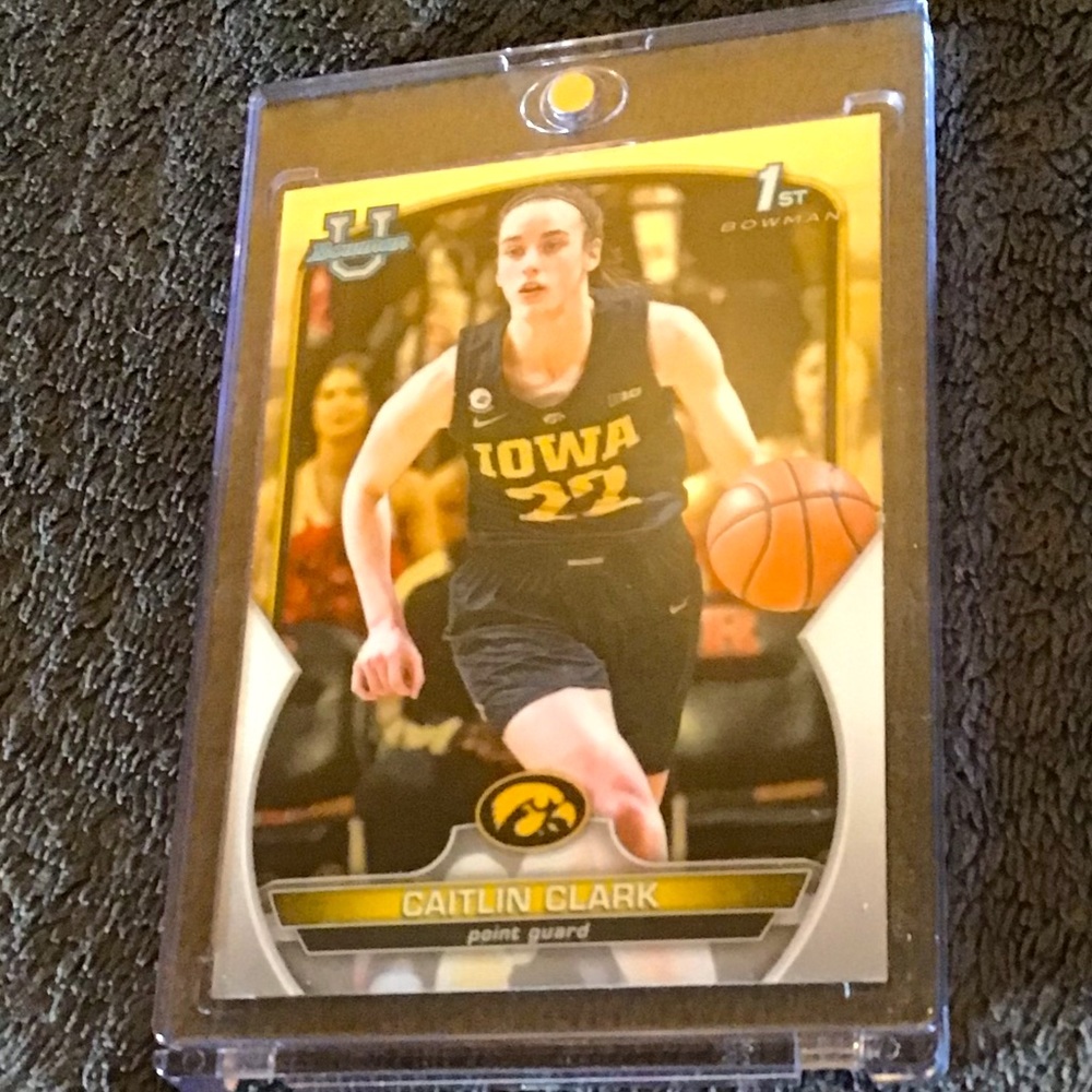 Caitlin Clark 2022-23 Bowman U 1st Chrome Rookie Card Iowa Hawkeyes Univ…